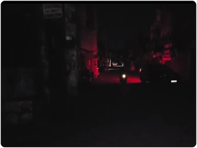 सायरन बजते ही सभी लाइट बंद, 30 मिनट के लिए अंधेरे में डूबा फिरोजपुर कैंट एरिया सायरन बजते ही सभी लाइट बंद, 30 मिनट के लिए अंधेरे में डूबा फिरोजपुर कैंट एरिया