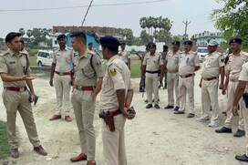 शराब माफियाओं ने चारों तरफ से घेरा, फिर थानाध्यक्ष समेत पूरी टीम को पीटा