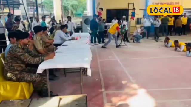 कानपुर में सायरन बजते ही जमीन पर लेट गए लोग, बम फटने की आवाज से थर्रायी धरती, इसके बाद…