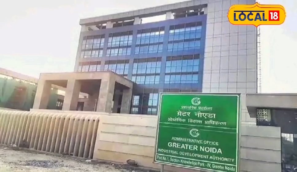 22 साल तक लड़ी लड़ाई, तब जाकर दोबारा मिली नौकरी, ग्रेटर नोएडा के 240 कर्मचारियों को राहत