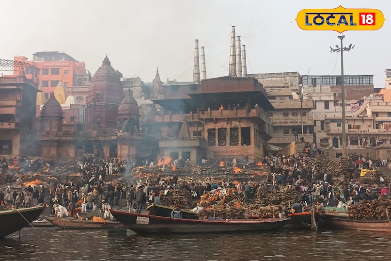 काशी के खूबसूरत घाट काशी के खूबसूरत घाट