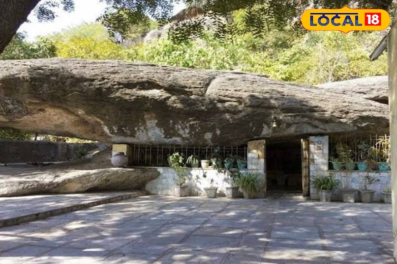 Adhar rock temple