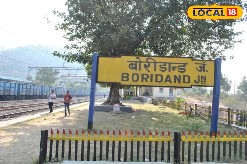 एशिया का सबसे छोटा रेलवे जंक्शन, हरियाली की गोद में बसा स्टेशन, मनमोहक तस्वीरें देखिए एशिया का सबसे छोटा रेलवे जंक्शन, हरियाली की गोद में बसा स्टेशन, मनमोहक तस्वीरें देखिए