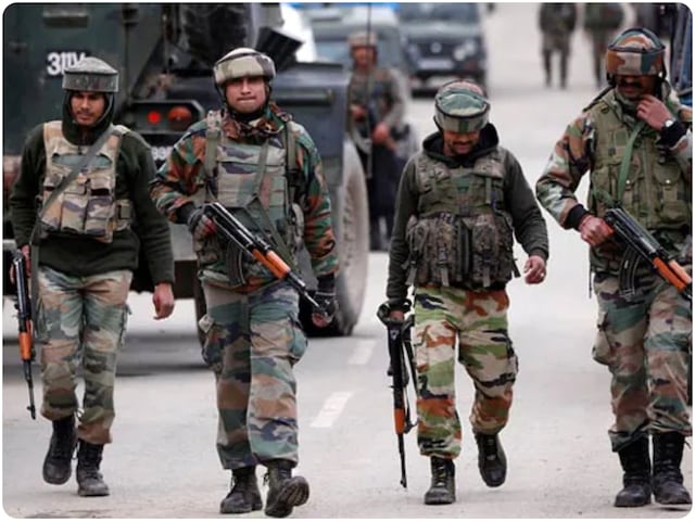 सीजफायर तो हो गया लेकिन PAK की बजती रहेगी बैंड, सेना को कड़े एक्शन लेने की छूट सीजफायर तो हो गया लेकिन PAK की बजती रहेगी बैंड, सेना को कड़े एक्शन लेने की छूट