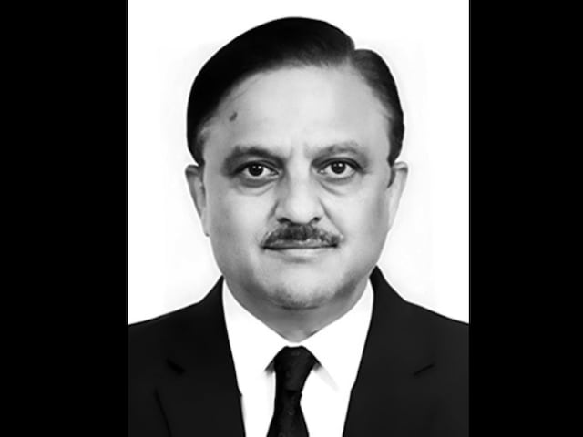 जज को कौन कंट्रोल कर सकता है? जस्टिस ओका ने क्यों कहा, जब आप वकील होते हैं... जज को कौन कंट्रोल कर सकता है? जस्टिस ओका ने क्यों कहा, जब आप वकील होते हैं...