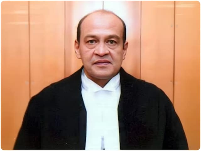 'घर पर नोटों के अंबार मिलने से हैरान', जस्टिस यशवंत वर्मा मामले में अधीर रंजन चौधरी बोले 'घर पर नोटों के अंबार मिलने से हैरान', जस्टिस यशवंत वर्मा मामले में अधीर रंजन चौधरी बोले