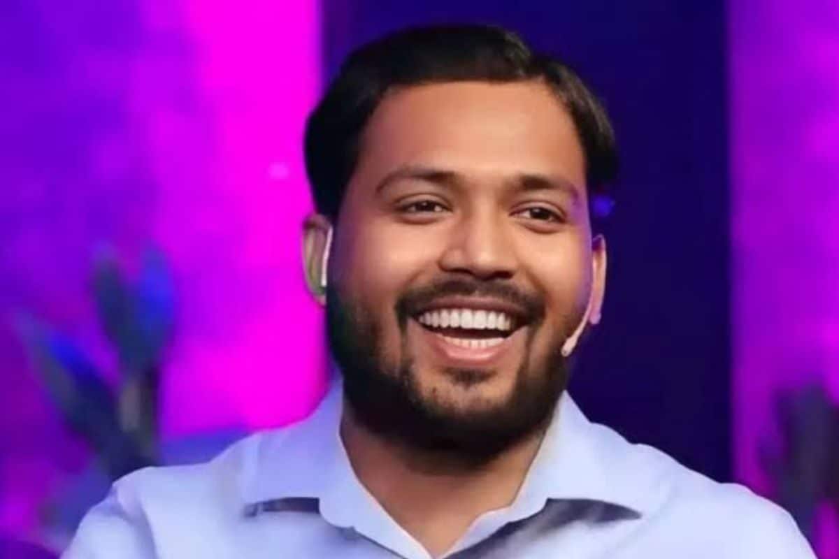 तुम लोग को हम नहीं बताए और ब्याह भी कर लियेखान सर ने गुपचुप शादी की वजह बताई