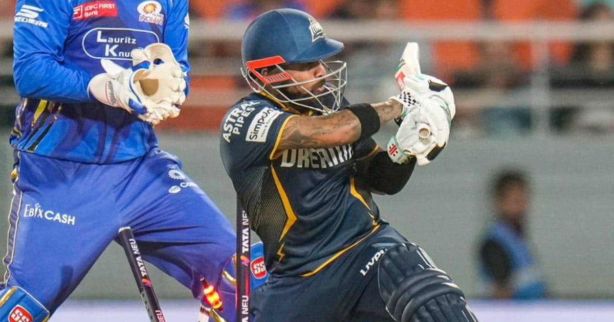 gujarat titans villain kusal mendis dropped 2 catches and kicked stumps | गुजरात का सबसे बड़ा विलेन, 2 कैच छोड़े और स्टंप्स पर मारी लात