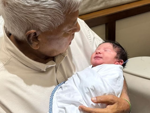 लालू यादव के पोते का नाम 'इराज',जानिये परिवार के अन्य सदस्यों के नामों के अर्थ लालू यादव के पोते का नाम 'इराज',जानिये परिवार के अन्य सदस्यों के नामों के अर्थ