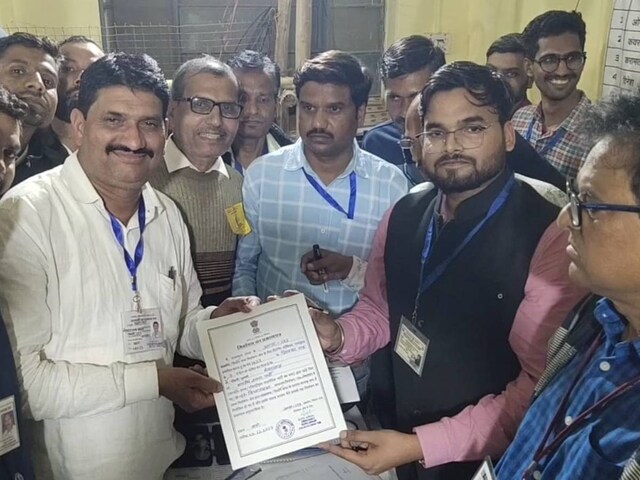 ... जब MLA Kanwaralal Meena ने SDM RAMNIVAS में एक पिस्तौल बढ़ाई, तो एक हंगामा किया
