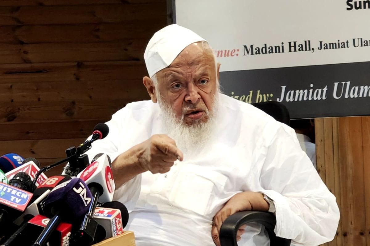वक्‍फ कानून पर लड़‍िए लेकिन PAK के ल‍िए आपका कलेजा क्‍यों फट रहा मदनी साहब