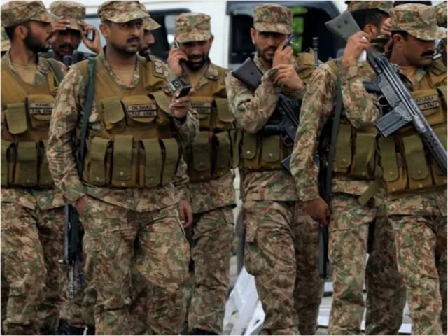 12 बजते ही पाकिस्तान में बढ़ी हलचल, खाली हो रहे बॉर्डर से सटे गांव