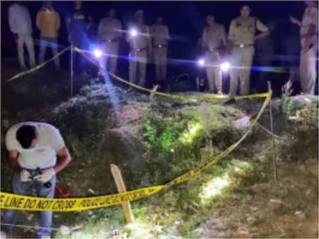 यूपी पुलिस का बरेली से लेकर फिरोजाबाद तक बड़ा एक्शन, गोली से जवाब…5 बदमाश गिरफ्तार यूपी पुलिस का बरेली से लेकर फिरोजाबाद तक बड़ा एक्शन, गोली से जवाब…5 बदमाश गिरफ्तार