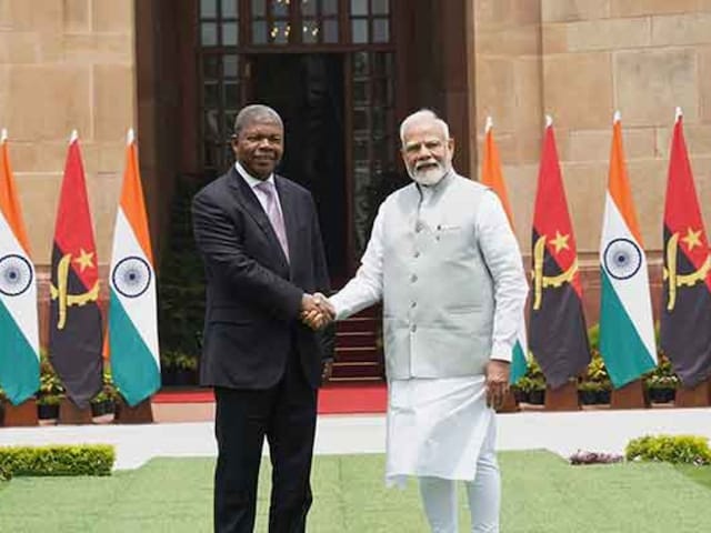 बख्शेंगे नहीं... बगल में मेहमान, सामने 'हनुमान', PM ने पाकिस्तान को फिर चेताया बख्शेंगे नहीं... बगल में मेहमान, सामने 'हनुमान', PM ने पाकिस्तान को फिर चेताया