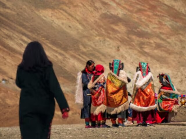 बेटे को होटल में छोड़ LoC पहुंची महिला, फिर गायब; अब जासूसी से जुड़ा कनेक्शन