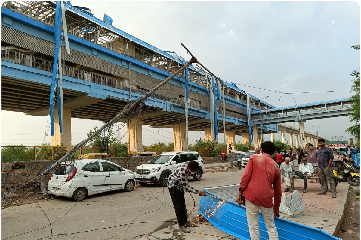 तूफान से उड़ी न्यू अशोक नगर के नमो भारत स्टेशन की छत अगले आदेश तक सर्विस बंद