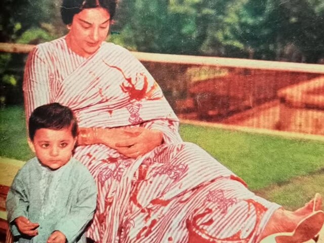 First top Muslim actress! Debut made at the age of 6, changed name for films