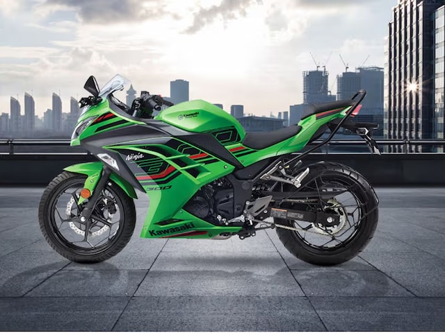 2025 कावासाकी निंजा 300 लॉन्च, पहले से कितनी अलग? 2025 कावासाकी निंजा 300 लॉन्च, पहले से कितनी अलग?