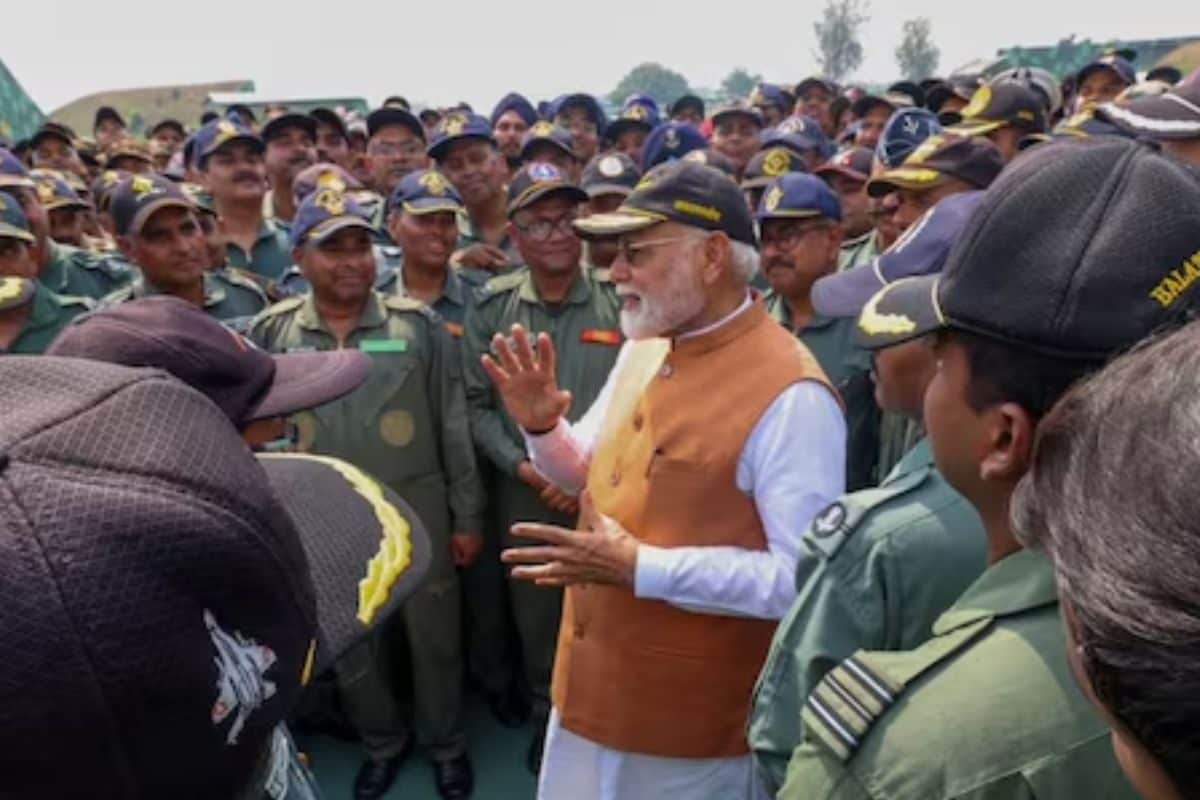 Operation Sindoor: जिहादी मंसूबे को बेनकाब करने की गाथा पाक को किया नंगा