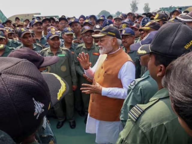  'जिहादी' मंसूबे को बेनकाब करने की गाथा, पाक को किया नंगा
