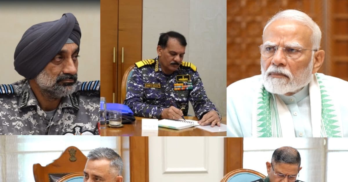 पीएम आवास पर कॉम्बेट यूनिफार्म में तीनों सेना प्रमुख, फिर आया बयान- खत्म नहीं हुआ ऑपरेशन, आखिर माजरा क्या है?