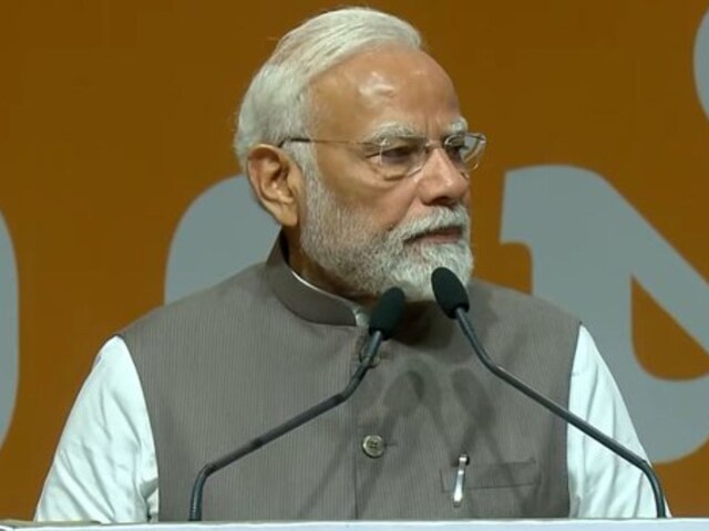 पीएम मोदी का पाकिस्तान को संदेश- चैन से रहो और हमें भी चैन से रहने दो, वरना... पीएम मोदी का पाकिस्तान को संदेश- चैन से रहो और हमें भी चैन से रहने दो, वरना...