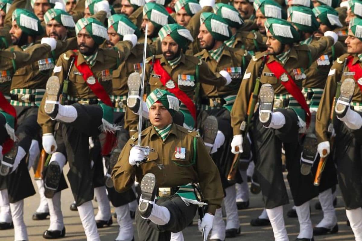 सिखों को क्‍यों टारगेट कर रहा असीम मुनीर पंजाब रेजिमेंट ही काफी है