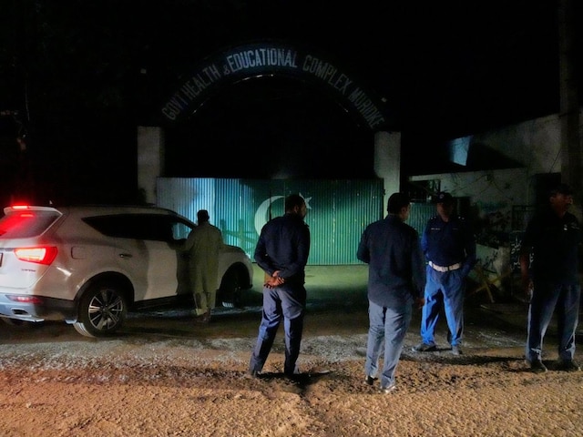 6 जगह 24 ठिकाने... PoK में आतंक की नर्सरी धुआं-धुआं, लश्कर-जैश ठिकाना तबाह 6 जगह 24 ठिकाने... PoK में आतंक की नर्सरी धुआं-धुआं, लश्कर-जैश ठिकाना तबाह