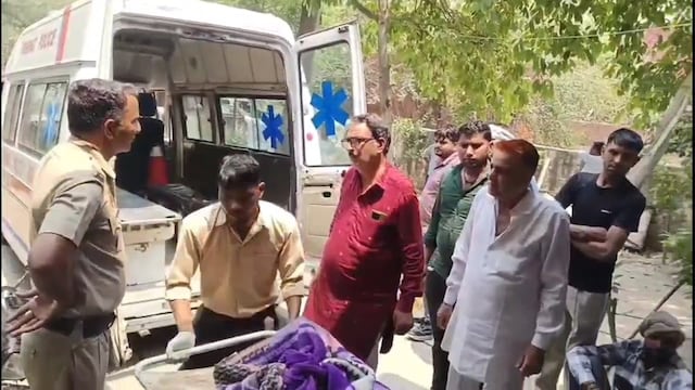 युवक की हत्या, एक महीने पहले ही नौकरी करने आया था मनीष, शादी का सपना टूटा युवक की हत्या, एक महीने पहले ही नौकरी करने आया था मनीष, शादी का सपना टूटा