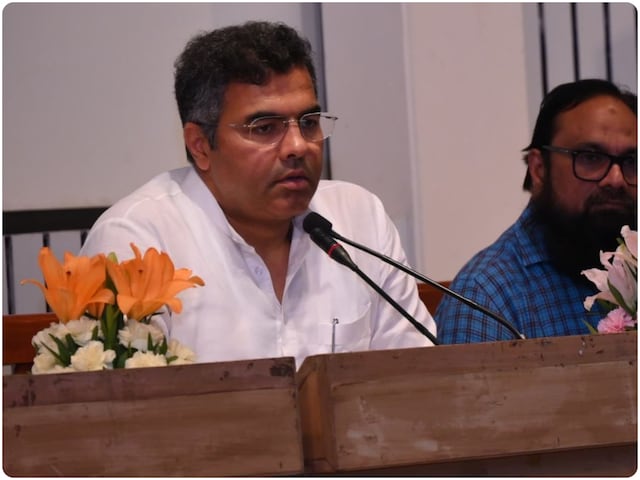 21 दिनों में बदलेगी दिल्ली की सूरत, अब सिर्फ काम दिखेगा,बहाना नहीं 21 दिनों में बदलेगी दिल्ली की सूरत, अब सिर्फ काम दिखेगा,बहाना नहीं