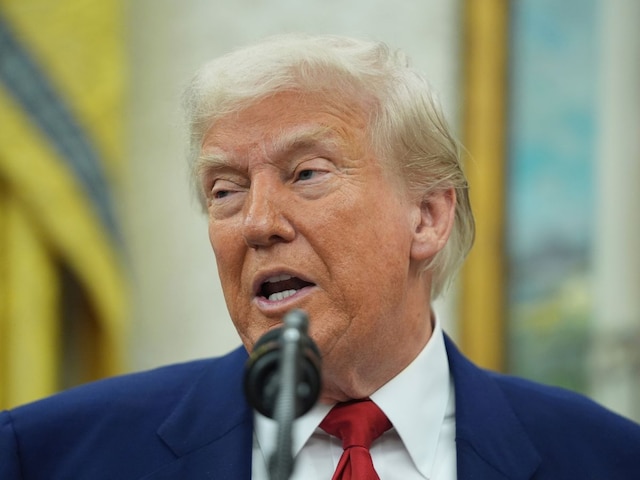 US से निकाले जाएंगे 5 लाख लोग, ट्रंप के फैसले पर सुप्रीम कोर्ट ने लगा दी मुहर US से निकाले जाएंगे 5 लाख लोग, ट्रंप के फैसले पर सुप्रीम कोर्ट ने लगा दी मुहर