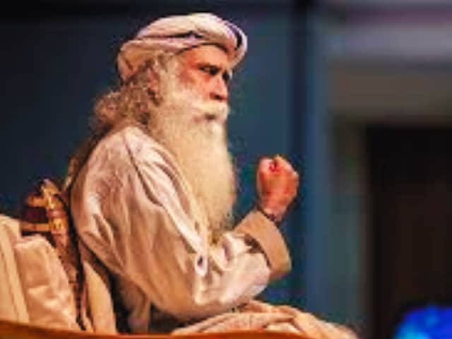 हाथ की मुट्ठी में है कई बीमारियों को ध्वस्त करने का क्लू, सद्गुरु के इस टिप्स सब हो जाएंगे तंदुरुस्त, करके तो देखिए हाथ की मुट्ठी में है कई बीमारियों को ध्वस्त करने का क्लू, सद्गुरु के इस टिप्स सब हो जाएंगे तंदुरुस्त, करके तो देखिए