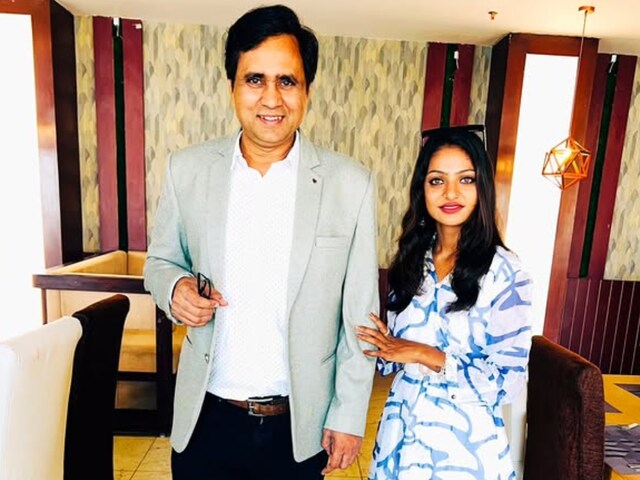 डायरेक्टर सनोज मिश्रा को रेप केस में जमानत, पीड़िता ने हाईकोर्ट में बदला बयान डायरेक्टर सनोज मिश्रा को रेप केस में जमानत, पीड़िता ने हाईकोर्ट में बदला बयान