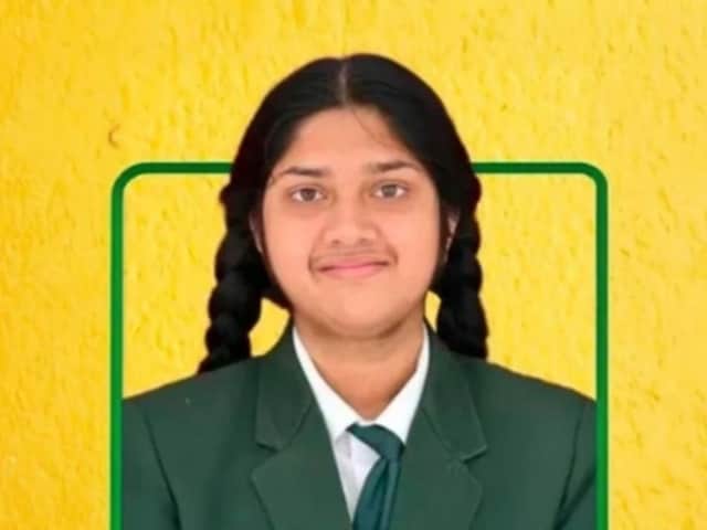 ना घड़ी देखी, ना घंटों की पढ़ाई, फिर भी मिले 500/500 अंक, बन गईं CBSE टॉपर ना घड़ी देखी, ना घंटों की पढ़ाई, फिर भी मिले 500/500 अंक, बन गईं CBSE टॉपर