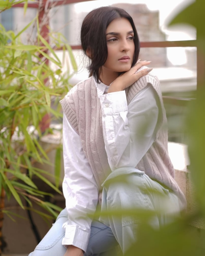 Shiny Doshi, Shiny Doshi Father, Shiny Doshi Mother, Shiny Doshi Ex Boyfriend, Shiny Doshi Husband, Shiney Doshi, Shiney Doshi News, Shinie Doshi Shows, Shiney Doshi Doshi Father, Shine Doshi Pati, Shine Dori Pati