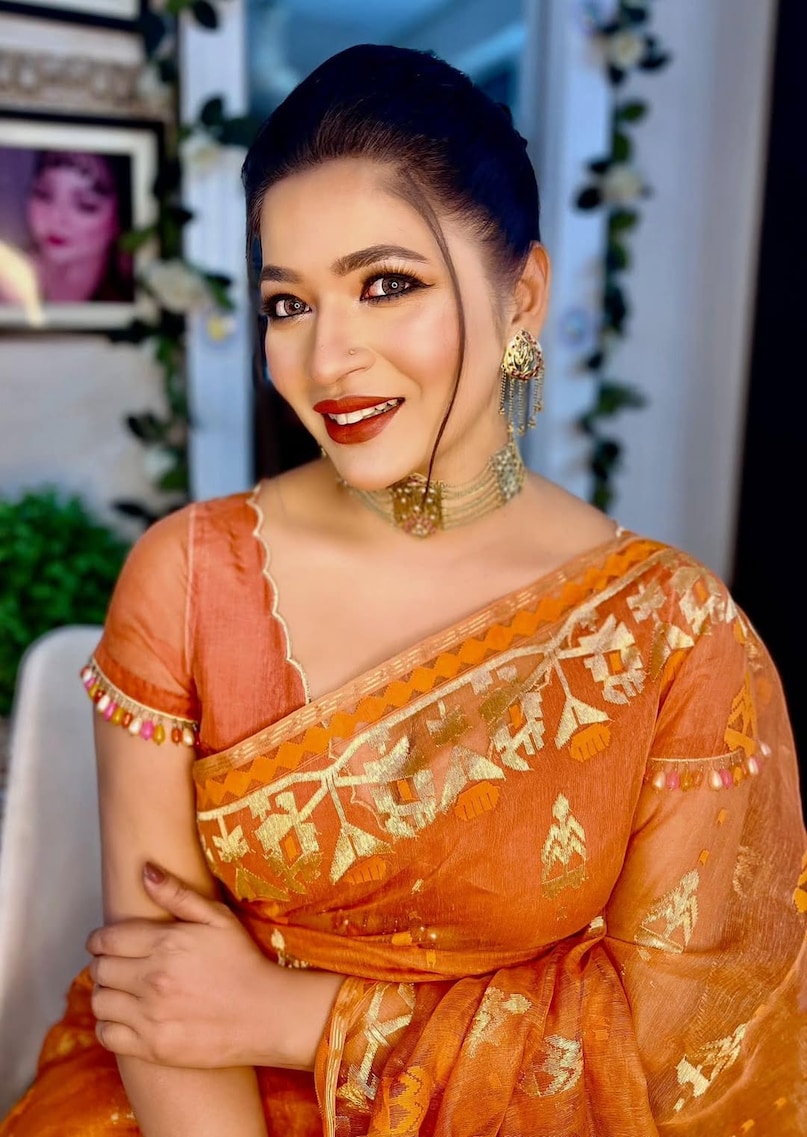 azmeri haque badhon, azmeri haque badhon Instagram, azmeri haque badhon Husband, azmeri haque badhon Age, azmeri haque badhon Movies, bangladesh actor azmeri haque rumor bangladesh controversy, आजमेरी हक बधोन, आजमेरी हक बधोन कंट्रोवर्सी, क्यों आजमेरी हक बधोन को बताया जा रहा है रॉ एजेंट, क्यों सुर्खियों में है बांग्लादेशी एक्ट्रेस आजमेरी हक बधोन