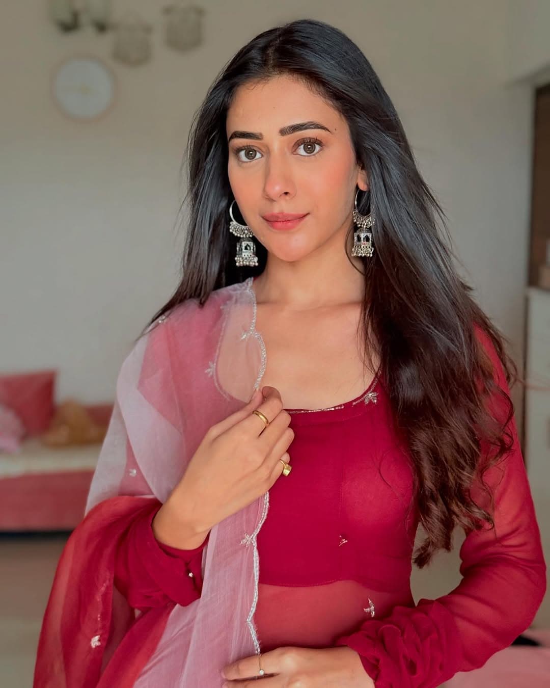 Hiba Nawab, Hiba Nawab Quit Jhanak Show, Hiba Nawab Not Comfortable Playing Mom Role, Reason of Hiba Nawab Quits Jhanak, Hiba Nawab TV actors, Hiba Nawab, Hiba Nawab Nawab, Hiba Nawab wants to play, TV news Hiba Nawab, Hiba Nawab Quit Jhanak Show, Hiba Nawab Not Comfortable Playing Mom Role, Reason of Hiba Nawab Quits Jhanak, Hiba Nawab TV actors, Hiba Nawab, Hiba Nawab Nawab, Hiba Nawab wants to play, TV news