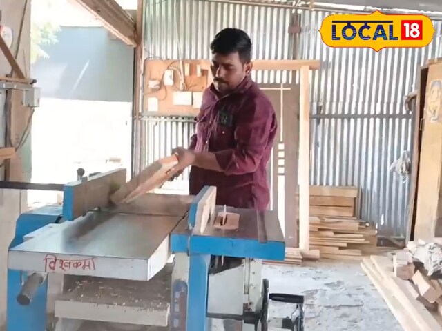 हर पिता चाहे ऐसा बेटा! लकड़ी के दरवाजने बनाता था, आज खुद की फैक्ट्री बना डाली