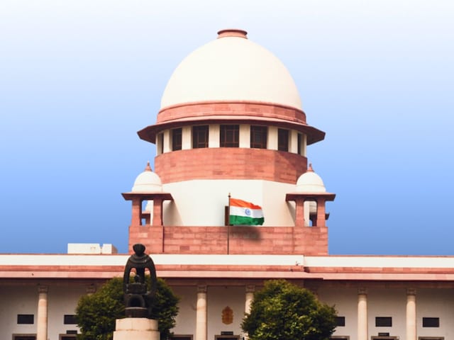 सिर्फ मनोरंजन के लिए ताश खेलना अनैतिक आचरण नहीं… सुप्रीम कोर्ट ने दिया फैसला सिर्फ मनोरंजन के लिए ताश खेलना अनैतिक आचरण नहीं… सुप्रीम कोर्ट ने दिया फैसला