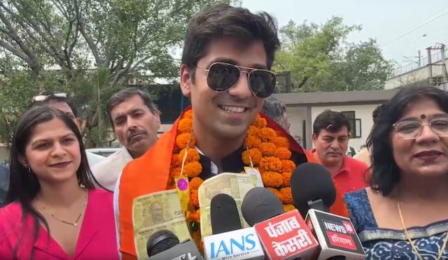 छठे अटैम्प्ट में IAS अफसर बने अभिलाष, बताया क्या ना करें युवा! छठे अटैम्प्ट में IAS अफसर बने अभिलाष, बताया क्या ना करें युवा!