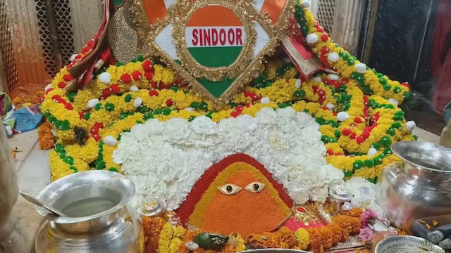 अनूठी पहलः शक्तिपीठ में फौजियों के लिए पूजा, ऑपरेशन सिंदूर से किया श्रंगार