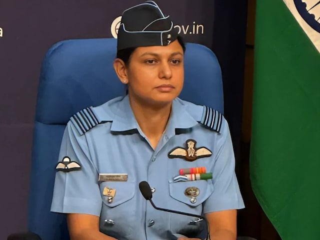 चेतक और चीता की करती हैं सवारी, विंग कमांडर व्योमिका सिंह के पति भी IAF पायलट