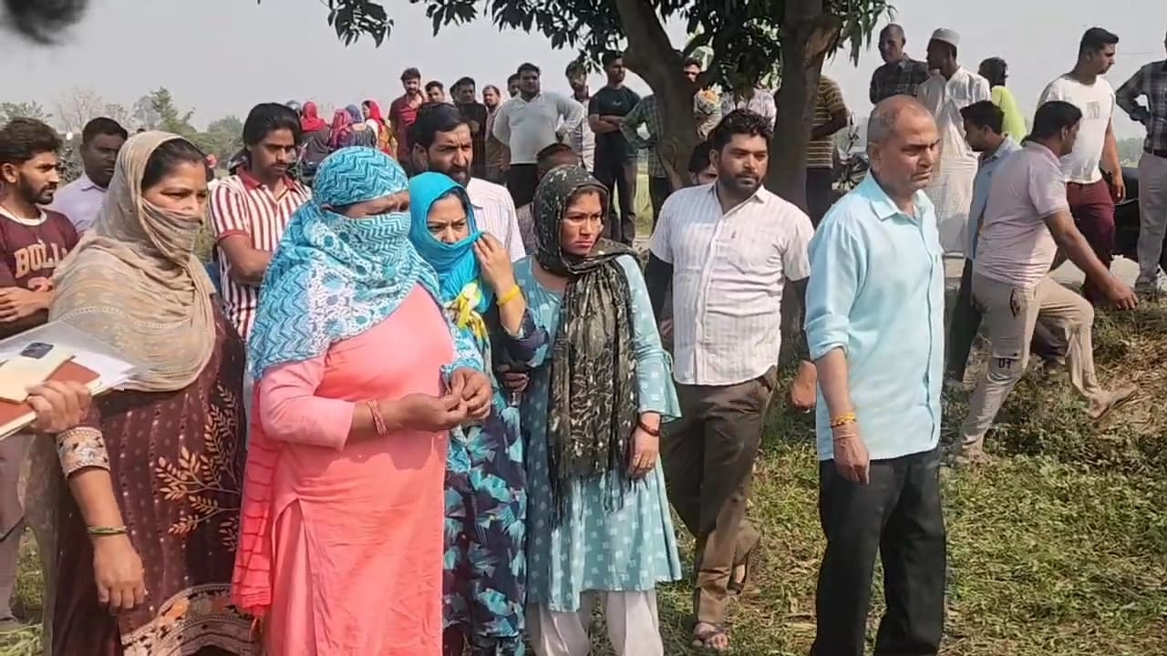 एक मुस्लिम महिला के हाथों में मेहंदी, हाथ में चूड़ी और एक और शादी ... किसकी लाश खेतों में पाई गई थी? खुलासा, पति और देवर गिरफ्तार 1 Yamuna Nagar Women Murder Mystery 2 2025 05 75584218d49b7907bbdb8e819543d278