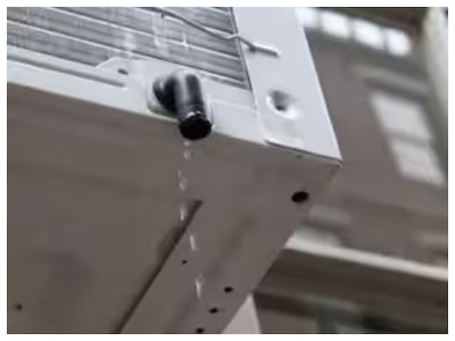 बड़े काम का है AC से निकलने वाला पानी, फायदे जानकर तुरंत भरने लेंगे बाल्टी बड़े काम का है AC से निकलने वाला पानी, फायदे जानकर तुरंत भरने लेंगे बाल्टी