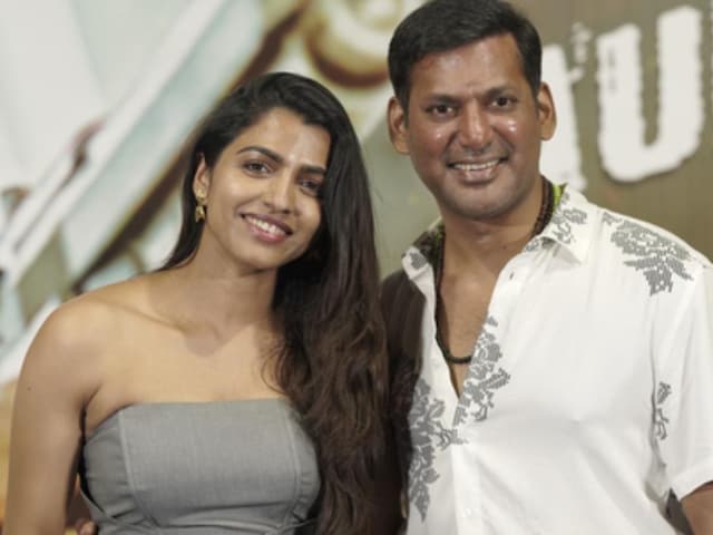 Sai Dhanshika openly expressed love, actor is going to marry Vishal Sai Dhanshika openly expressed love, actor is going to marry Vishal