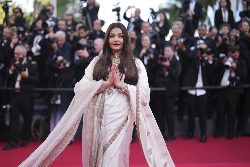 Aishwarya Rai Bachchan Bold Clear and loud Homage To Operation Sindoor in regal white saree Aishwarya Rai Bachchan Bold Clear and loud Homage To Operation Sindoor in regal white saree