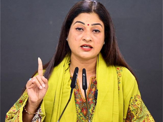 अलका लांबा ने 'ऑपरेशन ब्लू स्टार' के लिए पार्लियामेंट सेशन की कर डाली डिमांड अलका लांबा ने 'ऑपरेशन ब्लू स्टार' के लिए पार्लियामेंट सेशन की कर डाली डिमांड