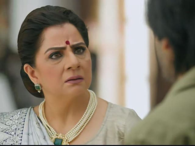 Anupama: 'अपने परिवार की लड़कियों...' वसुंधरा ने अनुपमा पर लगाया बड़ा आरोप