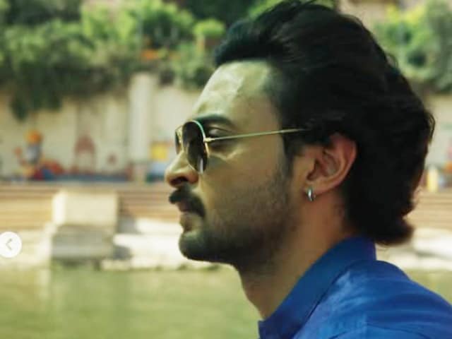 सलमान खान के जीजा एक्टर आयुष शर्मा ने शेयर की फोटो, परिवार पर लुटाया प्यार, सेट की भी दिखाई झलक सलमान खान के जीजा एक्टर आयुष शर्मा ने शेयर की फोटो, परिवार पर लुटाया प्यार, सेट की भी दिखाई झलक