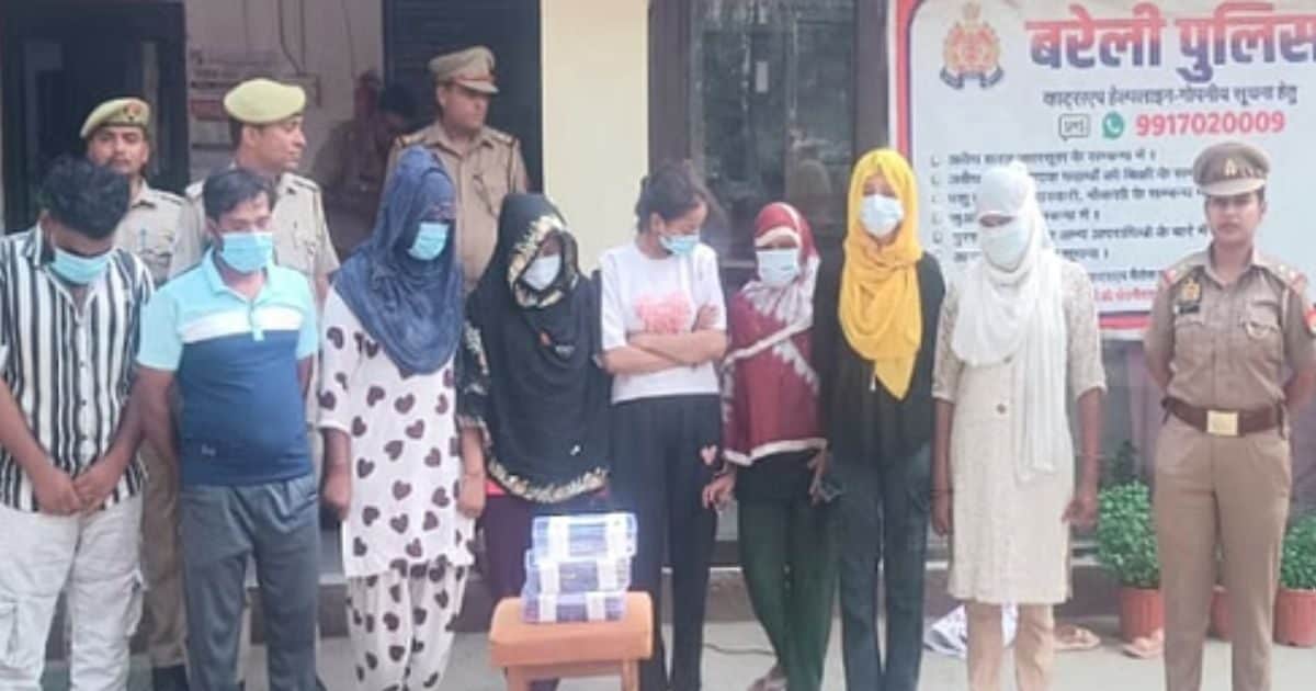 संकरी गली, खाली मकान…घंटों अंदर घुसे रहते थे कई मर्द-औरत, क्यूआर कोड से खुली पोल